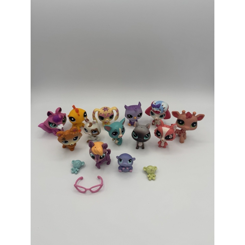 Lot Of 16 Littlest Pet Shop Hasboro Pets Figures And Accessories READ